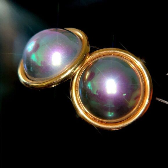 Big Black Pearl Earrings - Picture 2 of 6